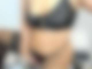 LindaInsatiable's Live Sex Cam Show
