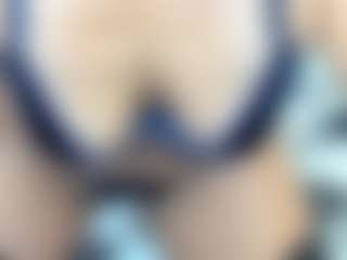 Live cam show with LindaInsatiable - Curvy on Camiplay Live | united states