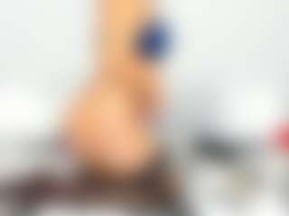 LindaInsatiable's Live Sex Cam Show