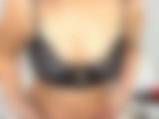 LindaInsatiable's Live Sex Cam Show