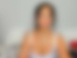 LindaInsatiable's Live Sex Cam Show