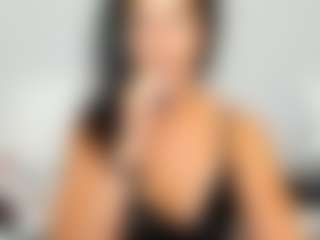 Live cam show with LindaInsatiable - Average on realtime-chat