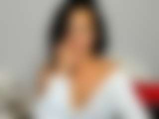 LindaInsatiable's Live Sex Cam Show