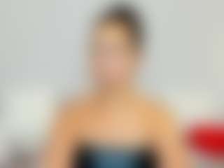 Live cam show with LindaInsatiable - Oil on CamwithHer