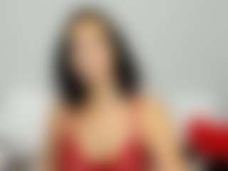 Live cam show with LindaInsatiable - Cute on Camiplay Live