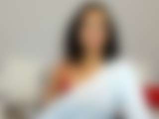 LindaInsatiable MILF webcam performer live streaming