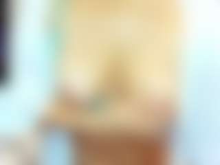 LindaInsatiable's Live Sex Cam Show