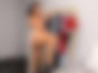 Live cam show with LindaInsatiable - Asshole on Dolls Live