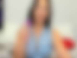 Live cam show with LindaInsatiable - Full Nudity on livesuperchat.net