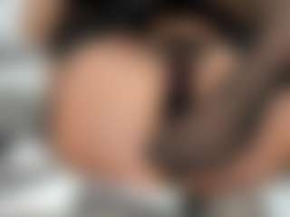 LindaInsatiable's Live Sex Cam Show