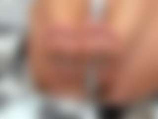 LindaInsatiable's Live Sex Cam Show