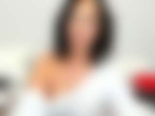 LindaInsatiable's Live Sex Cam Show