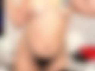 LindaInsatiable's Live Sex Cam Show