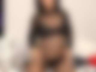 LindaInsatiable's Live Sex Cam Show