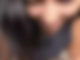 Live cam show with LindaInsatiable - Lush MILF on crypto-cams