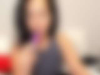 LindaInsatiable's Live Sex Cam Show