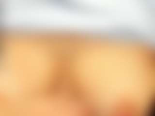 LindaInsatiable's Live Sex Cam Show