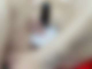 Show en direct avec LindaInsatiable - Nipple Piercings sur Camsoda