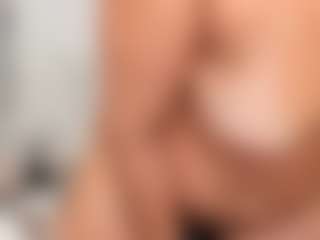 LindaInsatiable's Live Sex Cam Show