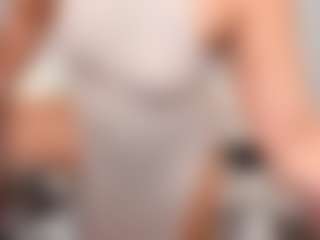 LindaInsatiable's Live Sex Cam Show