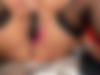 LindaInsatiable's Live Sex Cam Show