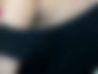 Live cam show with LindaInsatiable - Control on thefappeningchat.com