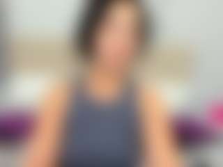 LindaInsatiable's Live Sex Cam Show