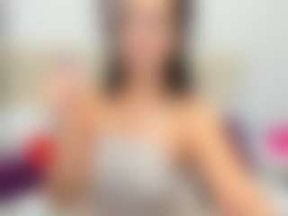 Live cam show with LindaInsatiable - Sexwebcam MILF on StripNow