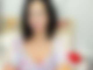 LindaInsatiable MILF webcam performer live streaming