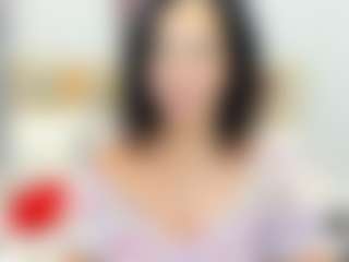 Live cam show with LindaInsatiable - Brown Eyes MILF on Uber Horny