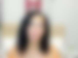 Live cam show with LindaInsatiable - Big Tits on TeamSkeetLive