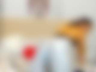 Live cam show with LindaInsatiable - Middle Aged on Soda Cam