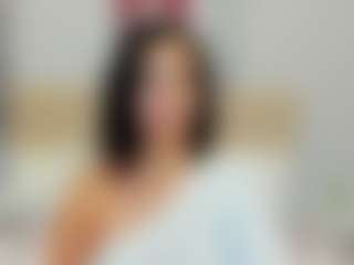 LindaInsatiable's Live Sex Cam Show