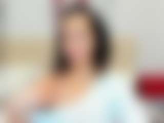 Live cam show with LindaInsatiable - Big Tits MILF on Mixed Magazine Live