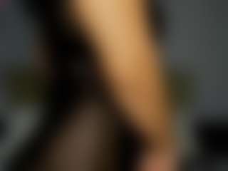 LindaInsatiable's Live Sex Cam Show