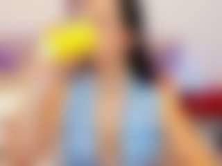 LindaInsatiable's Live Sex Cam Show