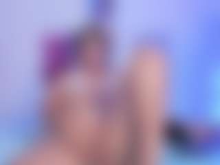 mikaa17's Live Sex Cam Show