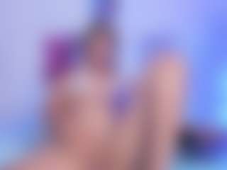 mikaa17's Live Sex Cam Show