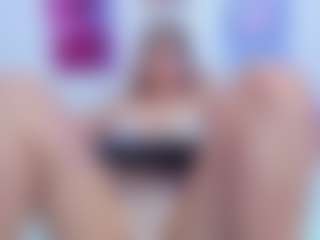 mikaa17's Live Sex Cam Show