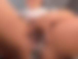 nathalia-08's Live Sex Cam Show