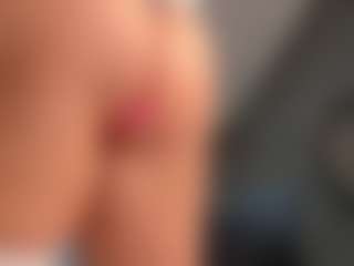 nathalia-08's Live Sex Cam Show