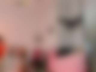 Live cam show with nikol-kitt - Bedroom on sexylive.show