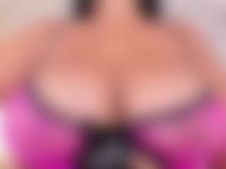 PameelaRoberts's Live Sex Cam Show