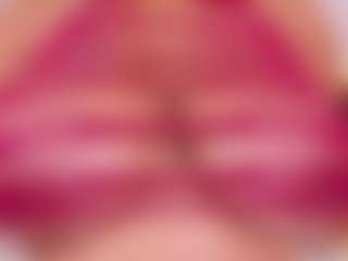 Live cam show with PameelaRoberts - Body Massage on livesuperchat.net