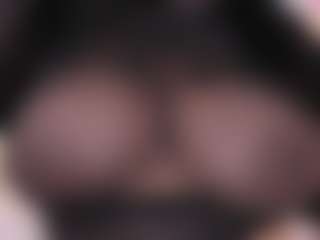 Live cam show with PameelaRoberts - Body Massage on SpankPalCams