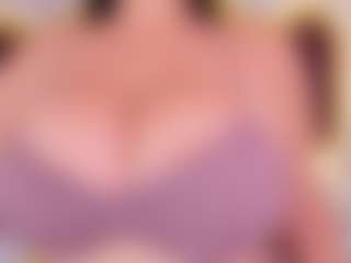 Live cam show with PameelaRoberts - Body Massage on chickslive.net