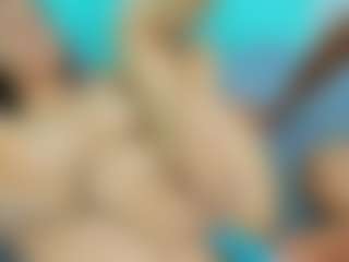 Live cam show with PartySwingers - Facial on Camsoda