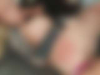 solarkate MILF webcam performer live streaming