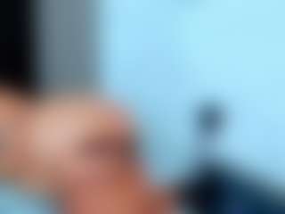 Live cam show with Nina Savage - Fingering on Camsoda