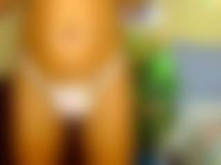 Live cam show with savournie - Shower on SinfulBabes